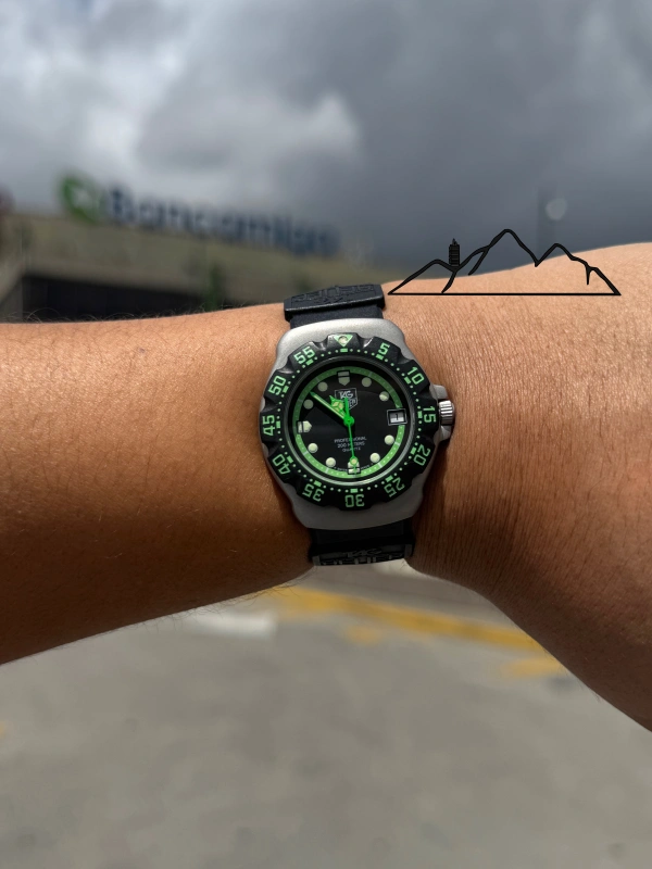 TAG Heuer Formula 1 negra bisel verde