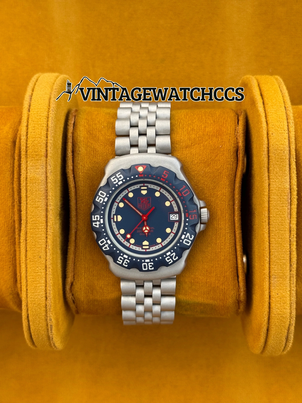 TAG Heuer Formula 1 esfera azul bisel rojo