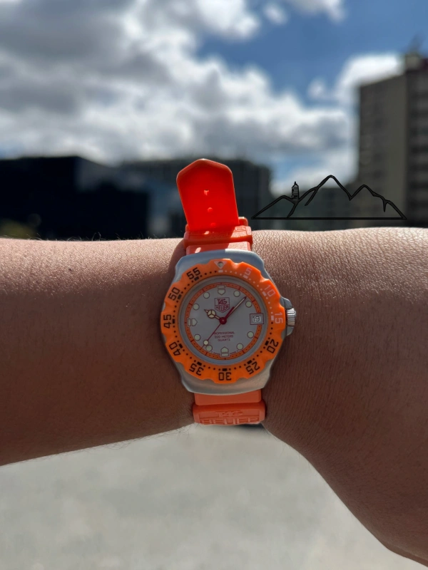 TAG Heuer Formula 1 bisel naranja, correa de goma