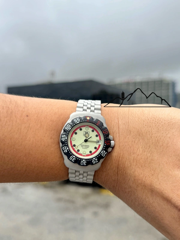 TAG Heuer Formula 1 Night Diver esfera lume, segunda unidad