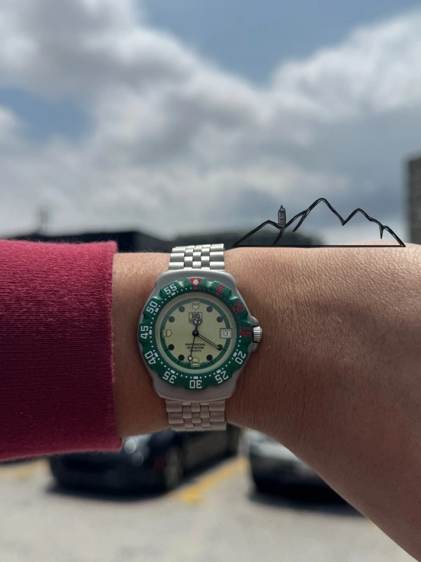 TAG Heuer Formula 1 verde, brazalete de acero